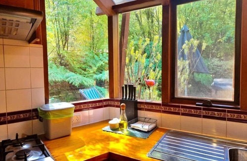 Warburton Cottage | The Rose Cottage