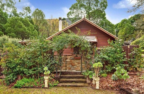 Warburton Cottage | The Rose Cottage