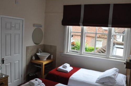 Burwash Bed & Breakfast | The Rose & Crown