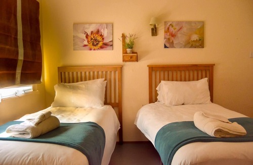 Burwash Bed & Breakfast | The Rose & Crown