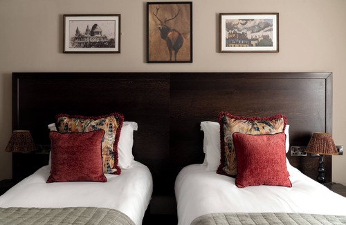 Village Hotel | The Rose & Crown Wimbledon