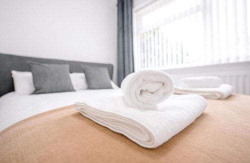 Holton House | The Rose, Holton