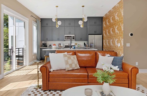 Hurwood Heights House | The Rosedale | Rooftop Retreat by Geodis Park!