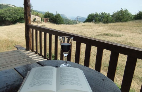 Cubieres-sur-Cinoble Cabin | The Roulotte - Equipped Zirkuswagen for 2 persons in dreamlike position