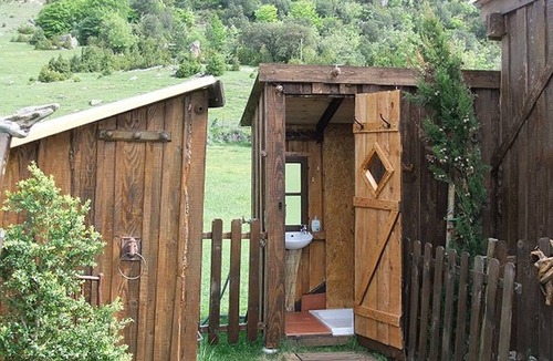 Cubieres-sur-Cinoble Cabin | The Roulotte - Equipped Zirkuswagen for 2 persons in dreamlike position