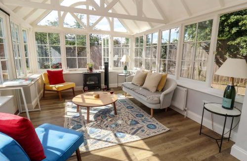 Woodbridge House | The Round House