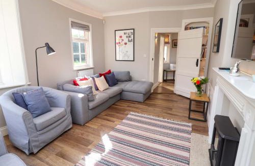 Woodbridge House | The Round House