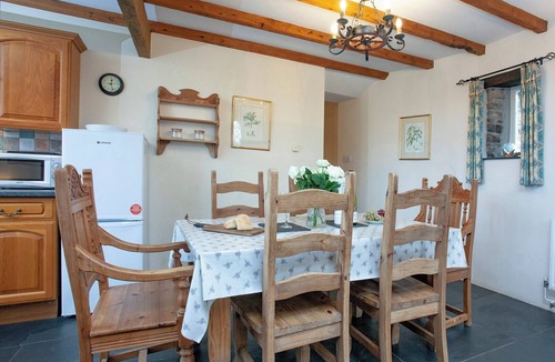 Saint Gennys Cottage | The Roundhouse - TBE