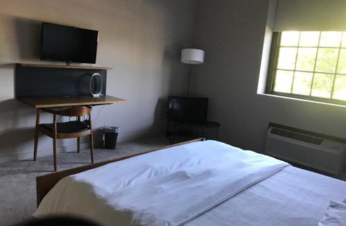 Beacon Hotel | The Roundhouse