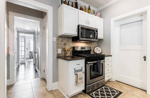 Kessler House | The Roux House Offers Luxury, Comfort & Location!