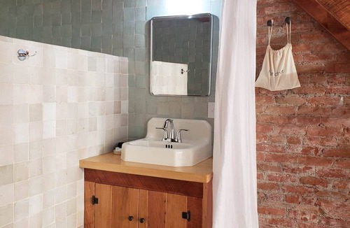 Waitsburg Hotel | The Royal Block - Room 2