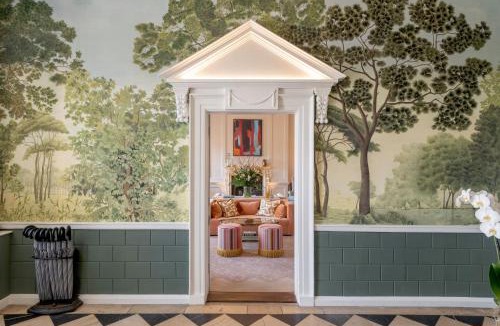 Upper Town Hotel | The Royal Crescent Hotel & Spa