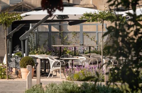 Upper Town Hotel | The Royal Crescent Hotel & Spa