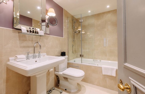 Upper Town Hotel | The Royal Crescent Hotel & Spa