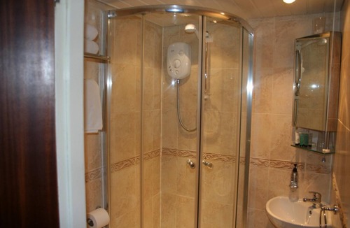 Girvan House | The Royal Hotel