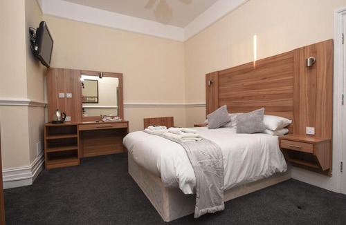 Isle of Grain Hotel | The Royal Hotel Sheerness