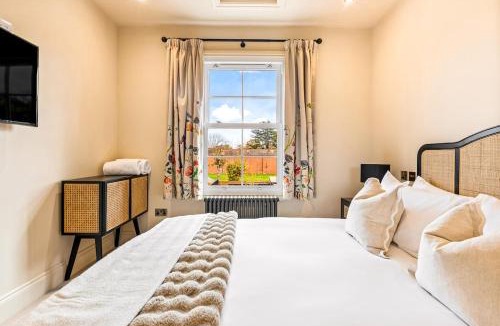 Ascot House | The Royal Paddock