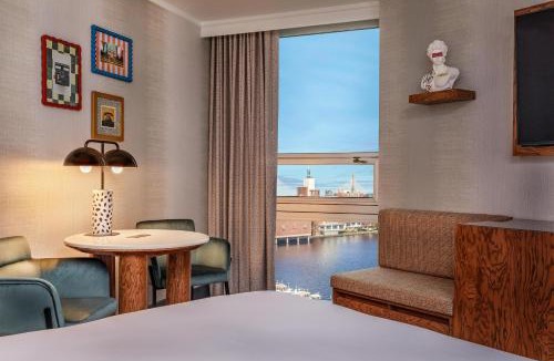 East Cambridge Hotel | The Royal Sonesta Boston