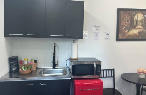 Lake Ronkonkoma House | The Royal Suite - Ronkonkoma