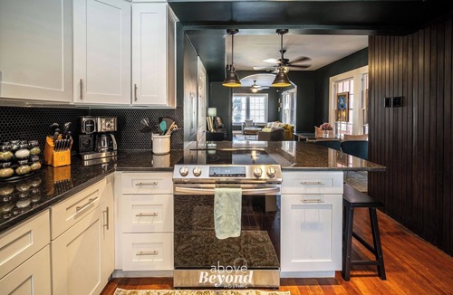Arsenal House | The Royal Treatment Downtown, Great for Travels