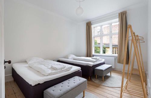 Osterbro Apartment | The Royale Apartment with 4 bedrooms