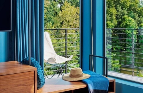 Round Rock Original Plat Hotel | The Ruby Hotel
