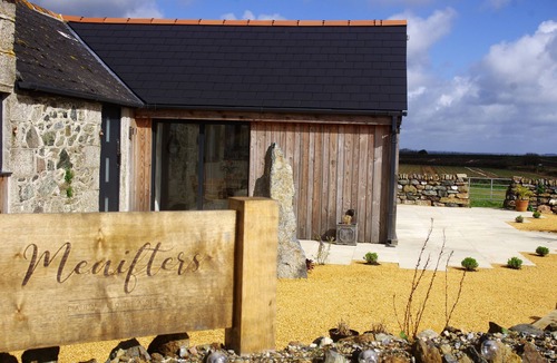 Helford Passage Cottage | The Rum House