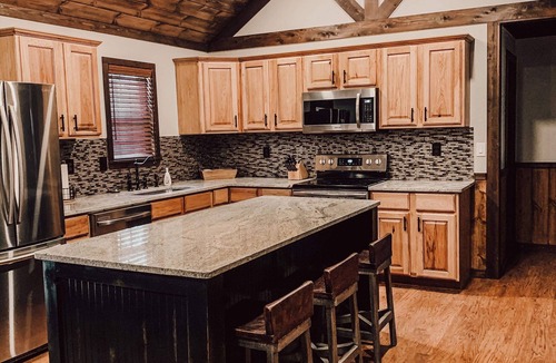 Sulphur House | The Rustic Gem! 3 Bedroom/2 Bath House