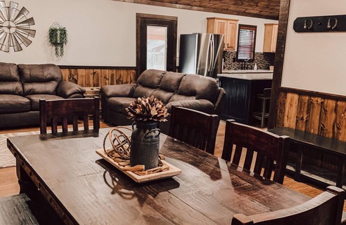 Sulphur House | The Rustic Gem! 3 Bedroom/2 Bath House