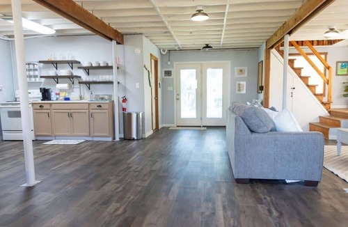 Plant City Apartment | The Rustic Reed Barn