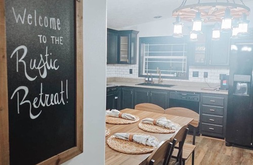 Marshall House | The Rustic Retreat