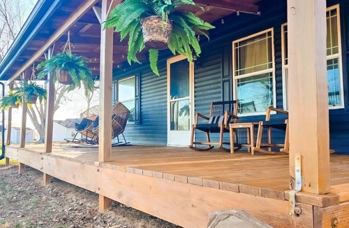 Marshall House | The Rustic Retreat