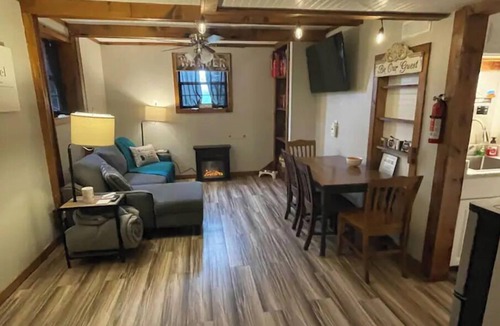 Ringgold Apartment | The Rustic Secret, tiny apartment, Basement