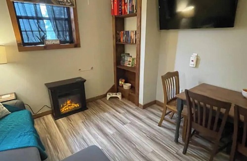 Ringgold Apartment | The Rustic Secret, tiny apartment, Basement