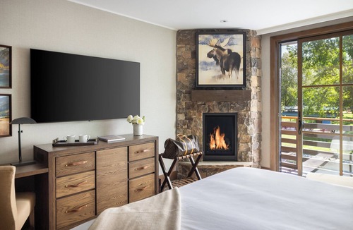Jackson Hole Hotel | The Rusty Parrot Lodge and Spa