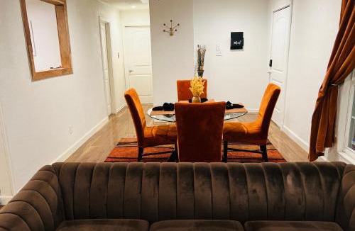 Smith County House | The Sabine River Retreat - The Black Collection