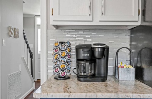 Mechanicsville Apartment | The Safari House: Where Adventure & Comfort Awaits