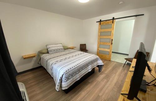 Saratoga Hotel | The Sage Motel