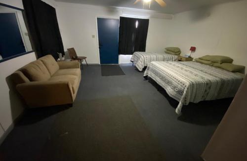 Saratoga Hotel | The Sage Motel