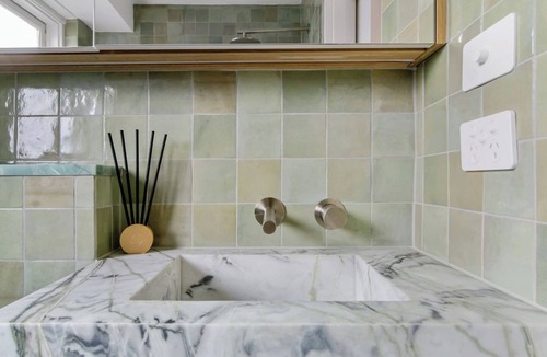 Petersham North Apartment | The Sage Suite A Light filled Luxe Escape