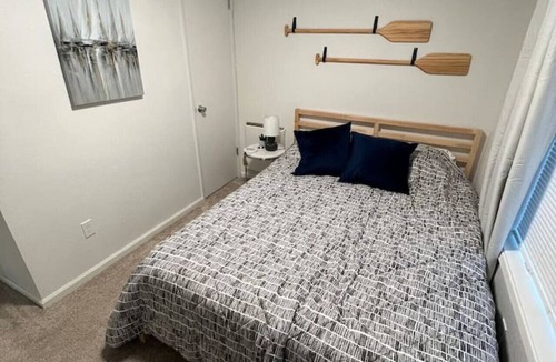 West Lake Stevens House | The Sail Away Townhome