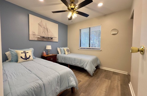 Kingsland Apartment | The Sailor's Suite