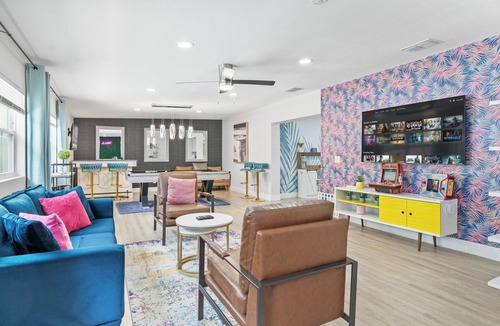 Sun Bay South House | The Saint Airbnb