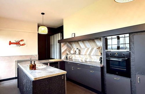 Saint-Josse House | The Saint-Josse Tribe