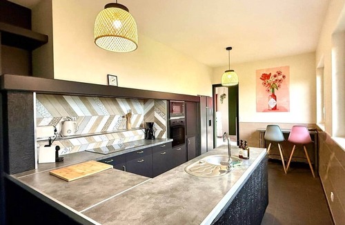Saint-Josse House | The Saint-Josse Tribe
