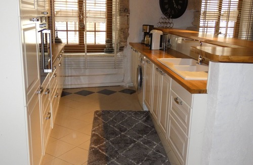 Sancerre House | THE SAINT PERE SANCERRE LOGISTIC