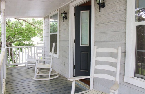 Salado Apartment | The Salado Inn Kolb Suite