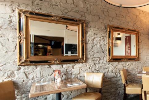 Galashiels Hotel | The Salmon Inn