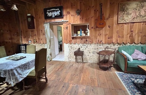 Aire-sur-l'Adour Apartment | The SALOON