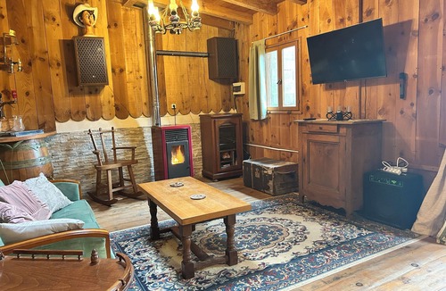 Aire-sur-l'Adour Apartment | The SALOON